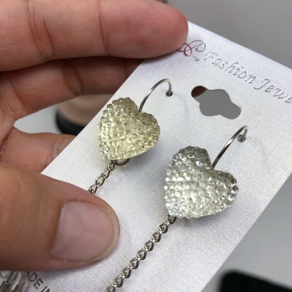 Fashion Jewelry Heart Dangle Earrings - Picture 6 of 6